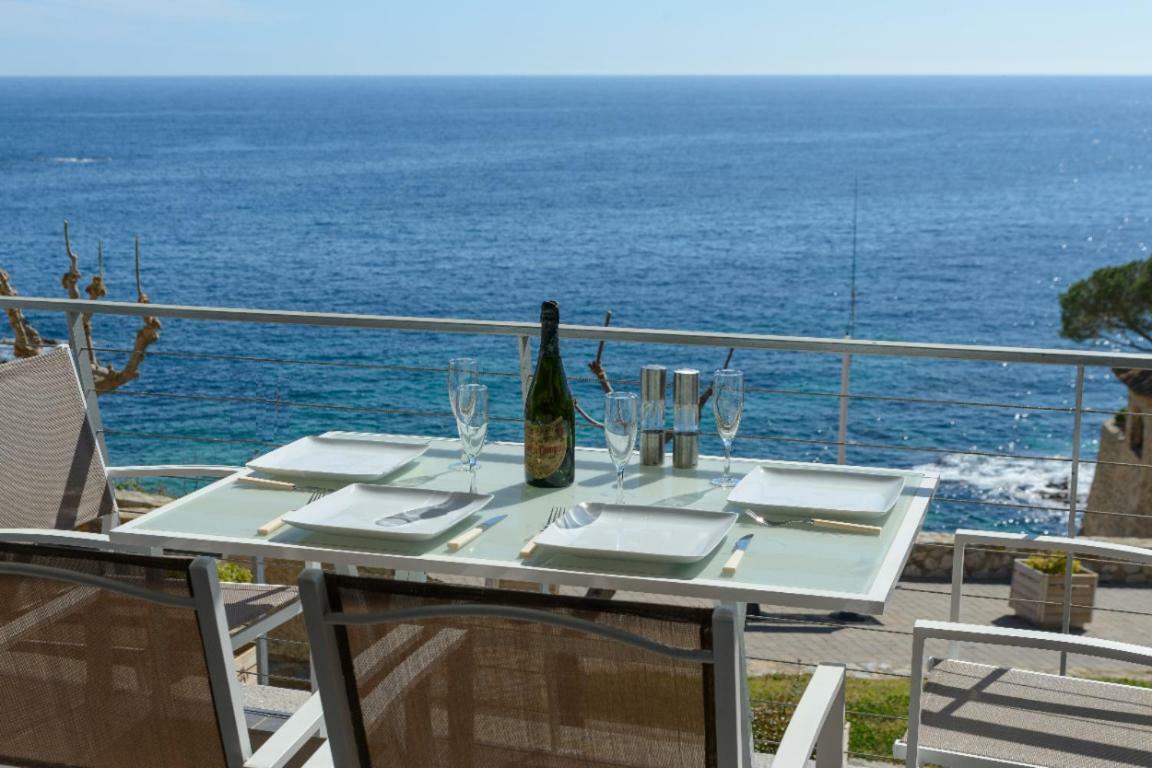 Apartamento Frente Al Mar En La Mejor Ubicacion De Calella Calella De Palafrugell Zewnętrze zdjęcie